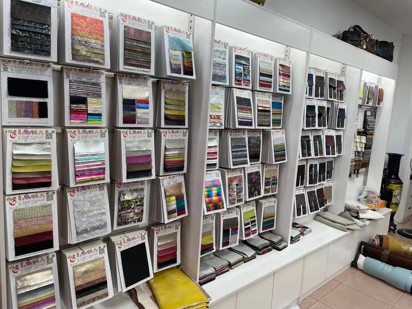 dyed design knitted ladies handbag fabric