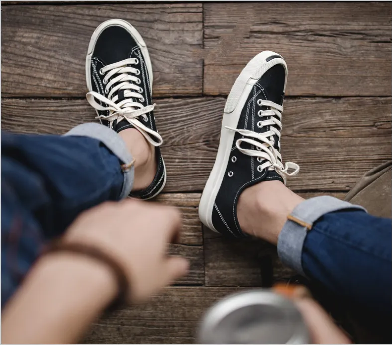 Classical smiley face sneakers