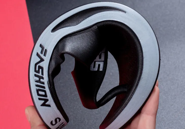 Fashion trends flip flops