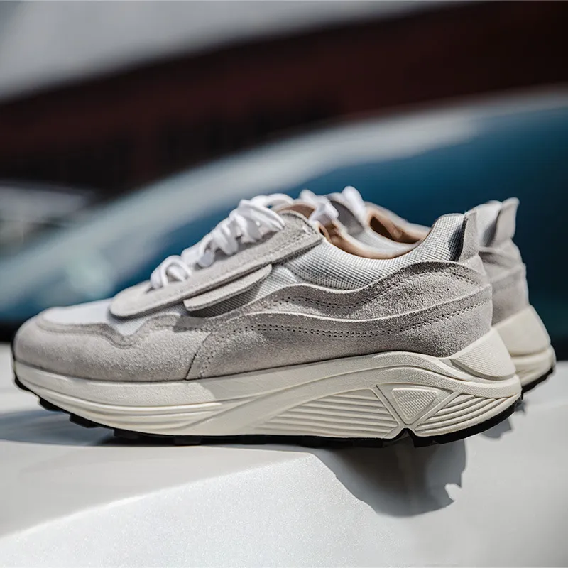 New jogging shoes for men