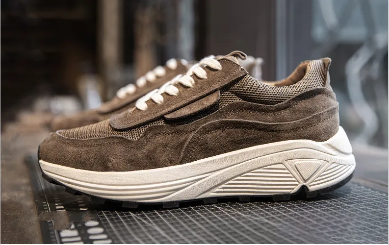 New jogging shoes for men