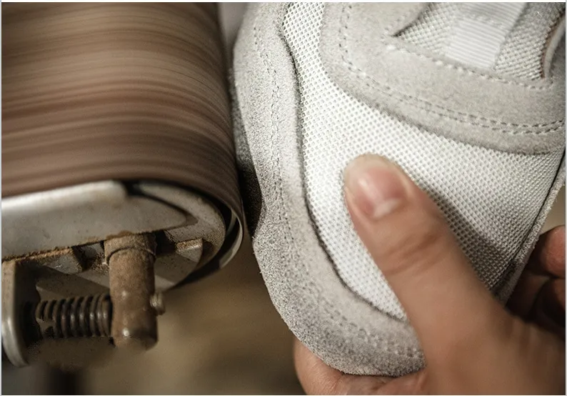 New jogging shoes for men