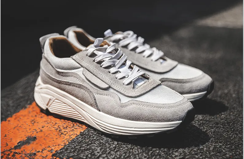 New jogging shoes for men