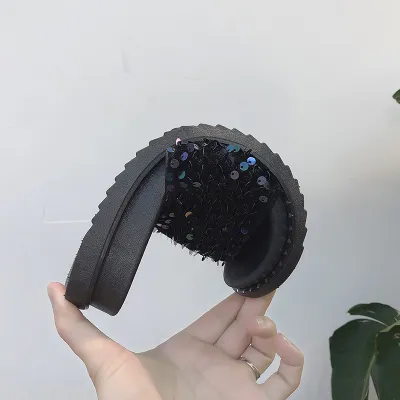 Sequined fashion slippers for ladies