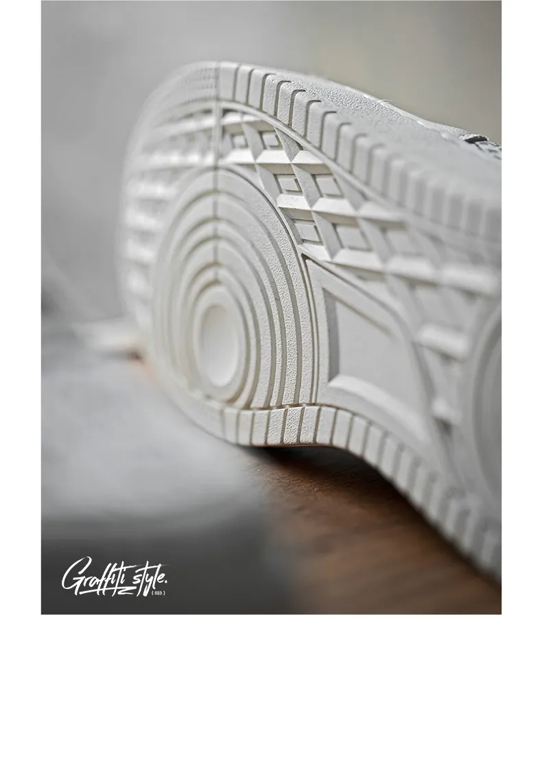 white painting sneakers