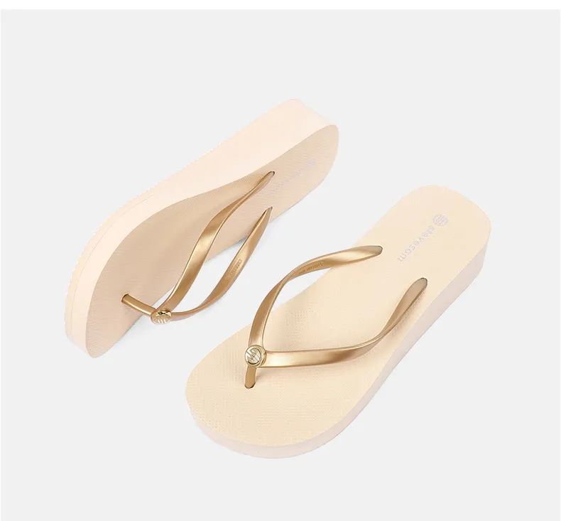 Lady fashion flip-flops