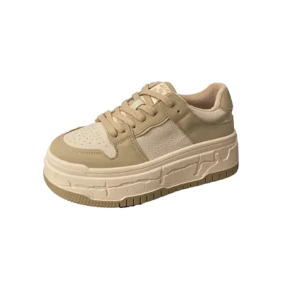 woman fashion thick soled casual shoes