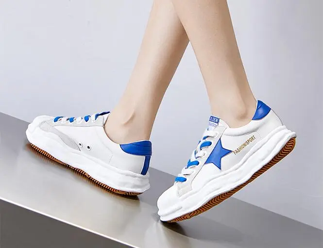 Sports dissolving shoes Sports dissolving shoes