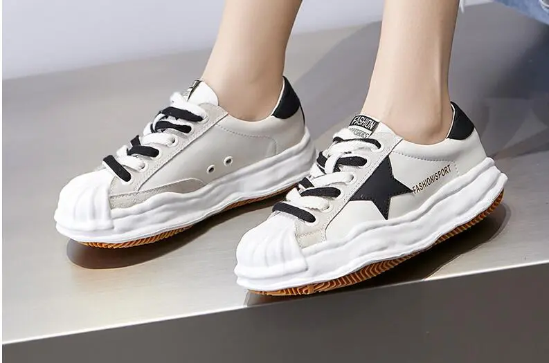 Sports dissolving shoes Sports dissolving shoes