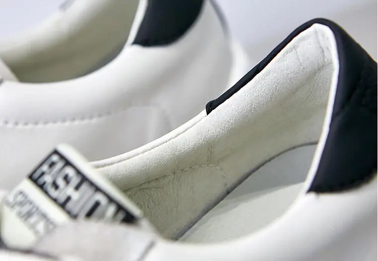 Sports dissolving shoes Sports dissolving shoes