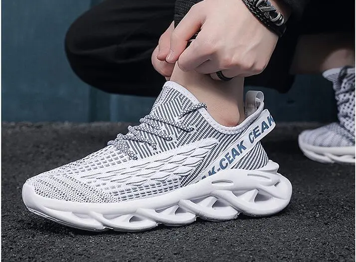 men breathable sport shoes