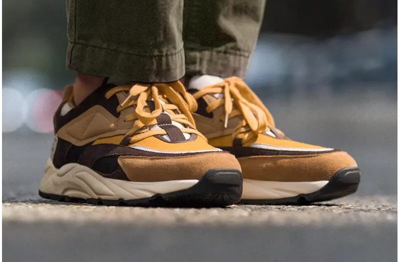 men Jogging sneakers