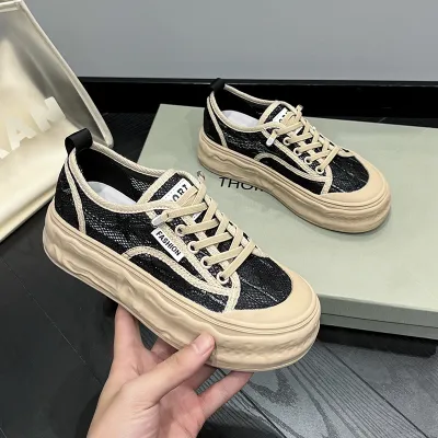 woman platform shoes