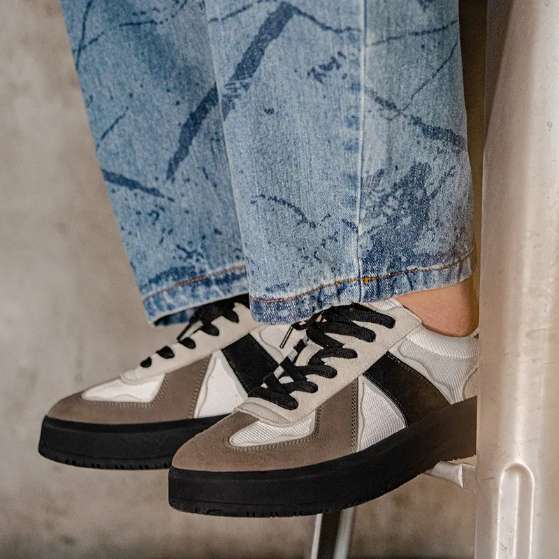 good quality sneaker