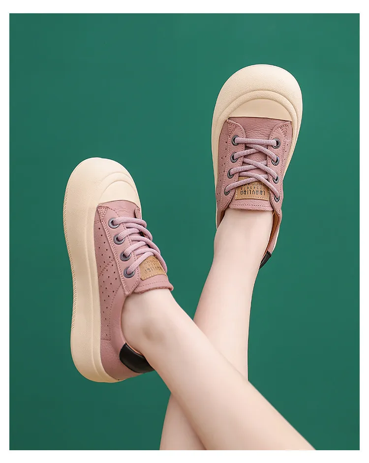 Elegant and comfortable casual shoes for women