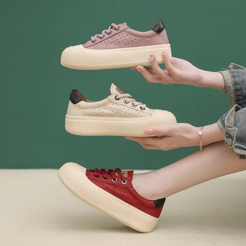 Elegant and comfortable casual shoes for women