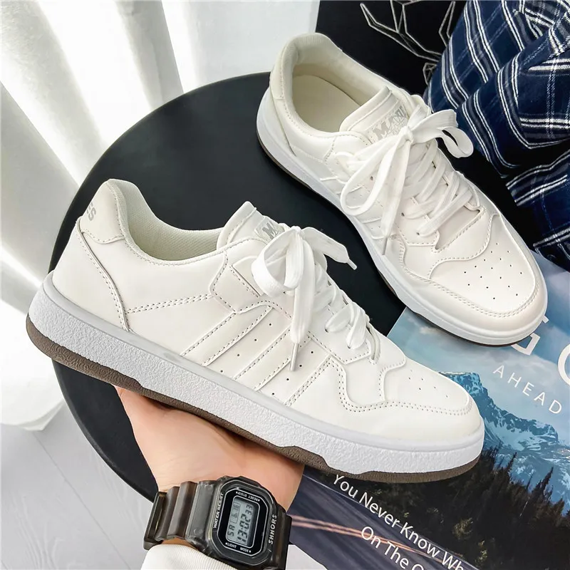 classical men skateboard shoes