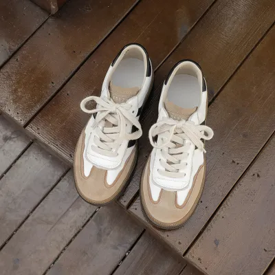 Elegant ladies casual sneaker