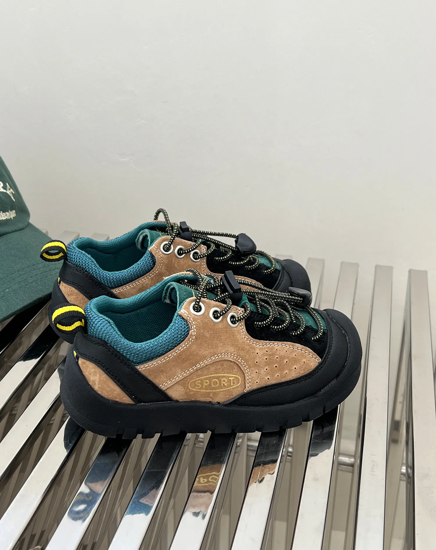 children hiking shoes