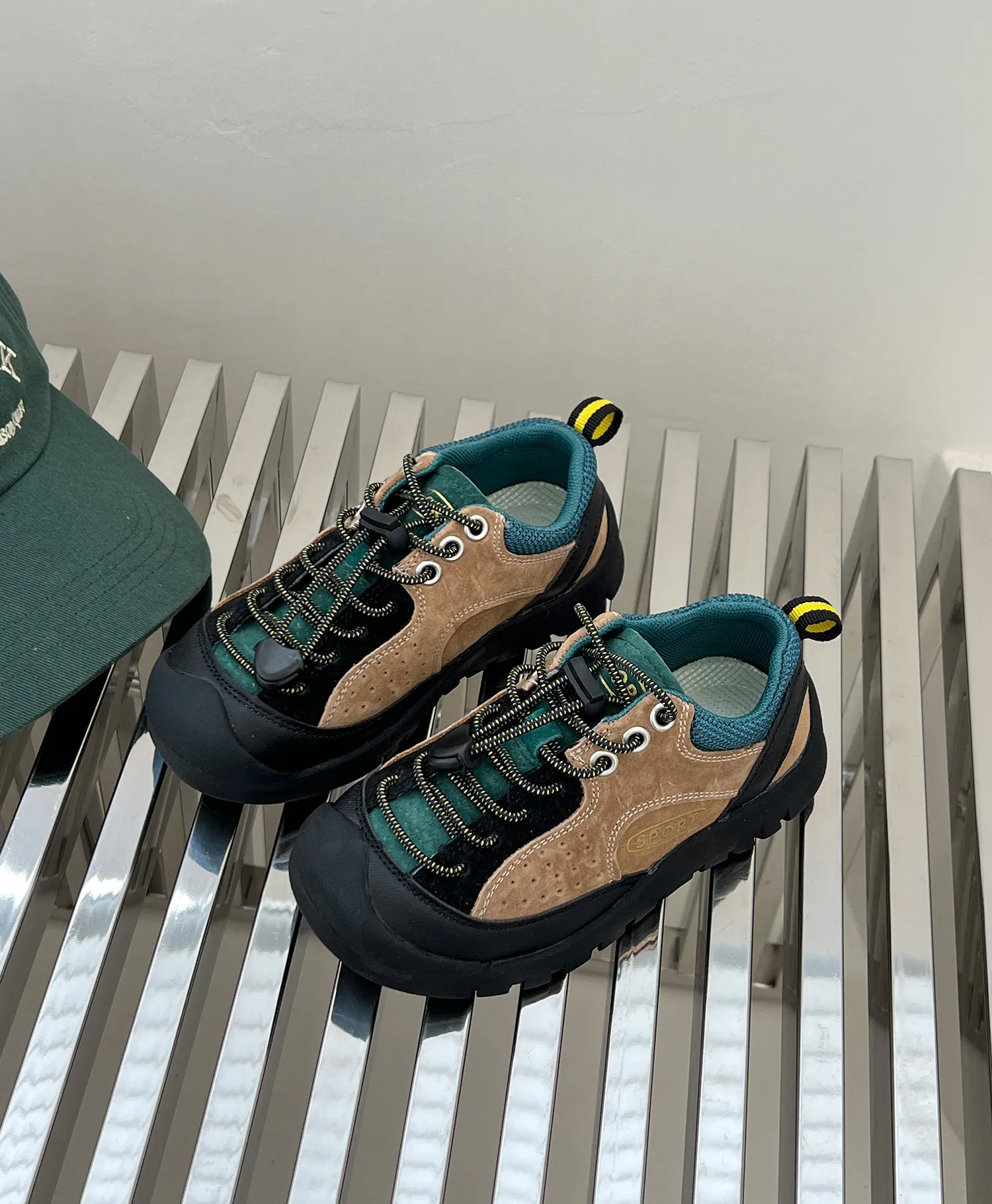 children hiking shoes