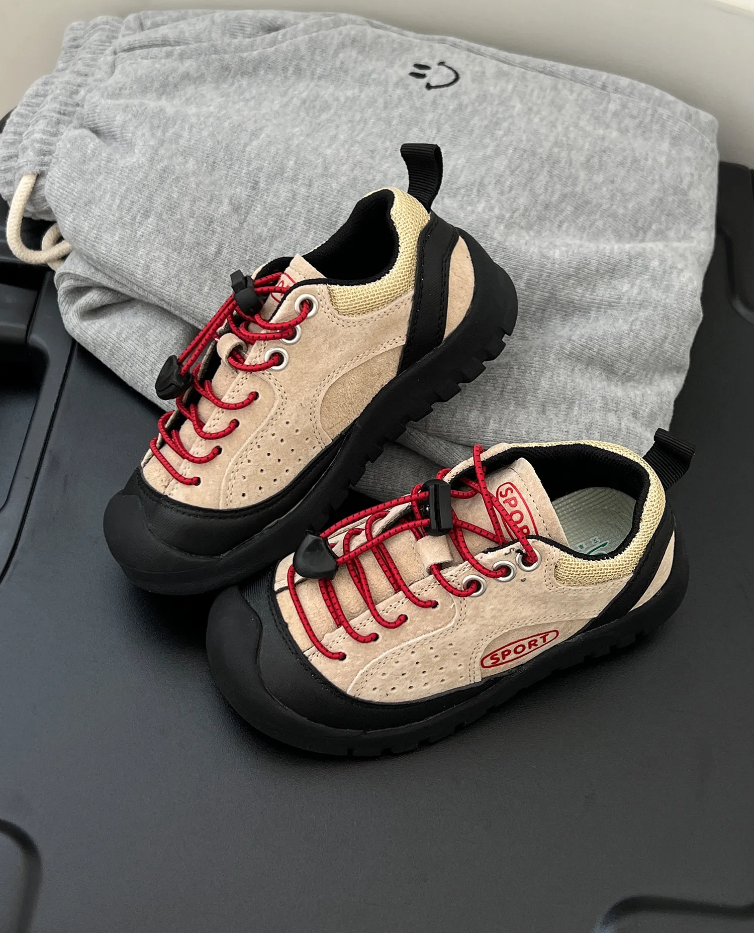 children hiking shoes