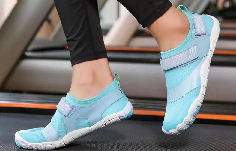 outdoor hiking shoes