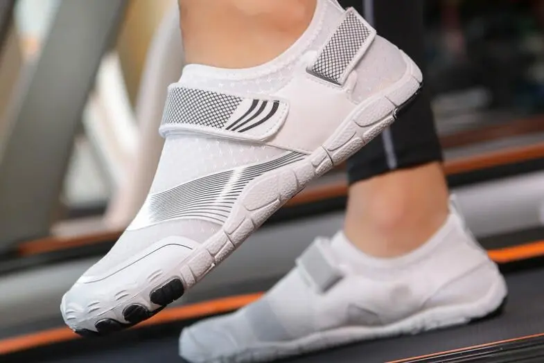 outdoor hiking shoes