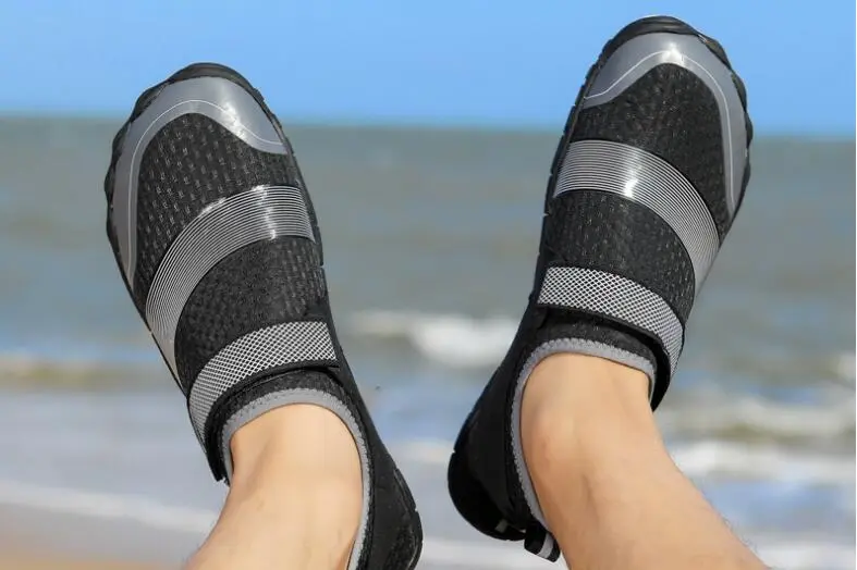 outdoor hiking shoes