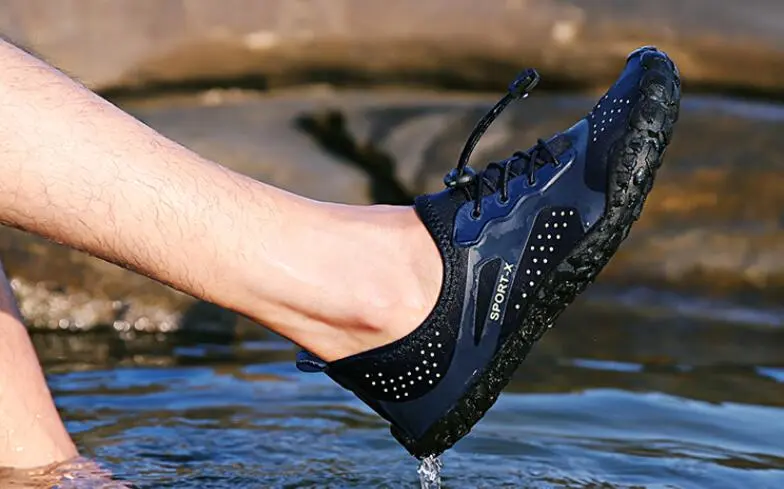 Outdoor couple wading shoes