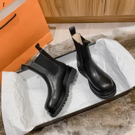 women's chelsea ankle boots