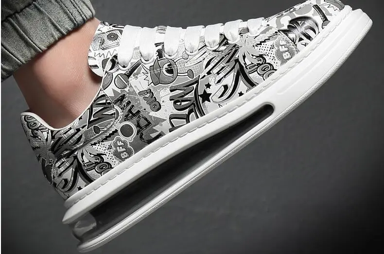 new men low top skateboard shoes