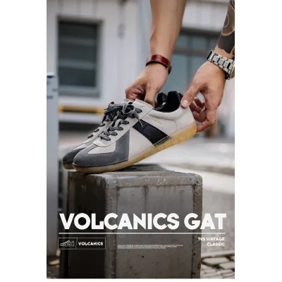 new men low top sneakers