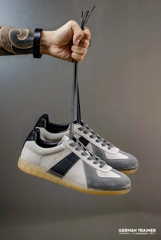 new men low top sneakers