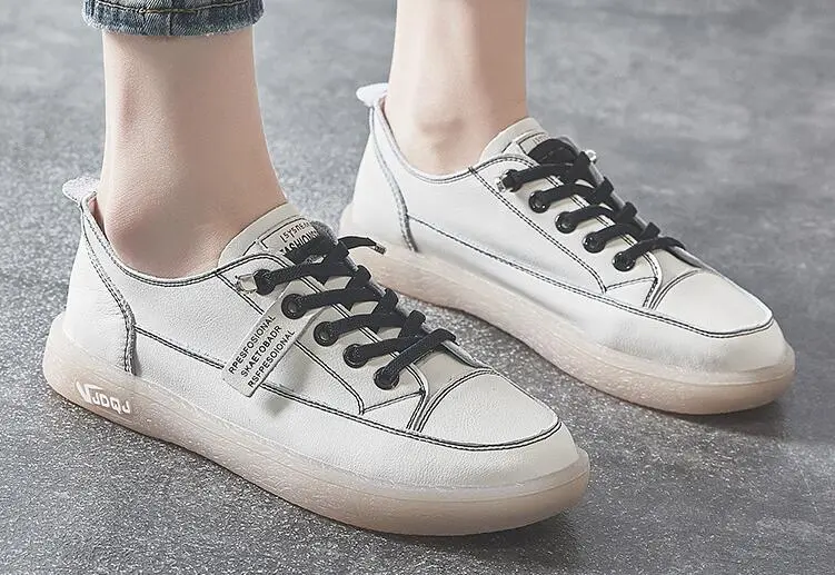 woman jelly outsole skate shoes