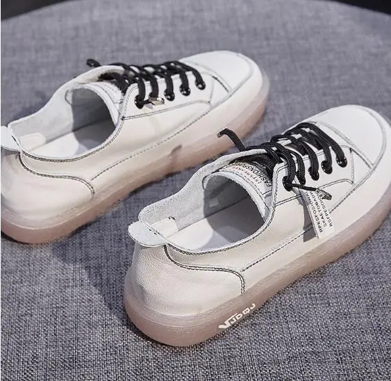 woman jelly outsole skate shoes