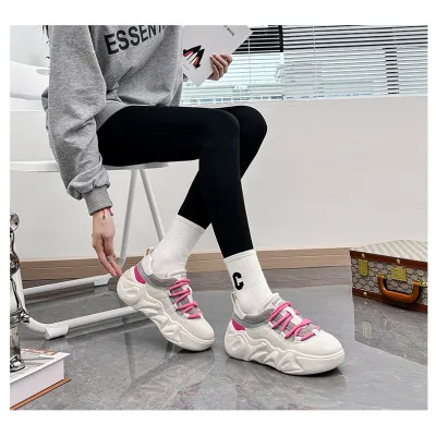 woman platform casual shoes
