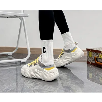 woman platform casual shoes