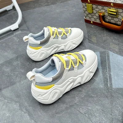 woman platform casual shoes