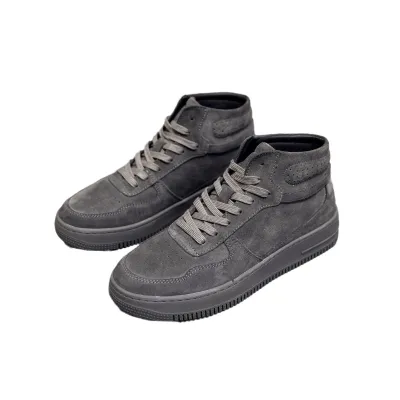 good quality high top man sneaker