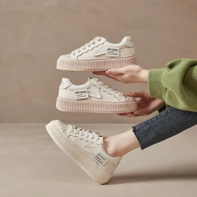 OEM customized woman sneaker