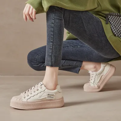 OEM customized woman sneaker