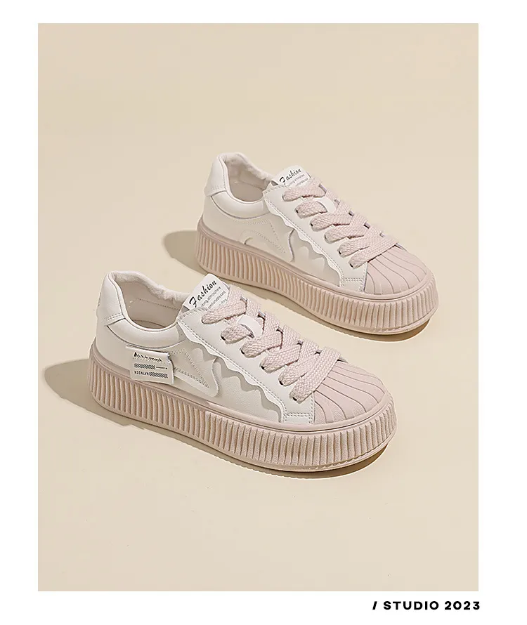 OEM customized woman sneaker