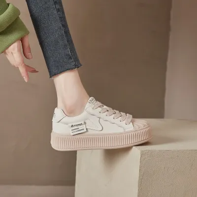 OEM customized woman sneaker